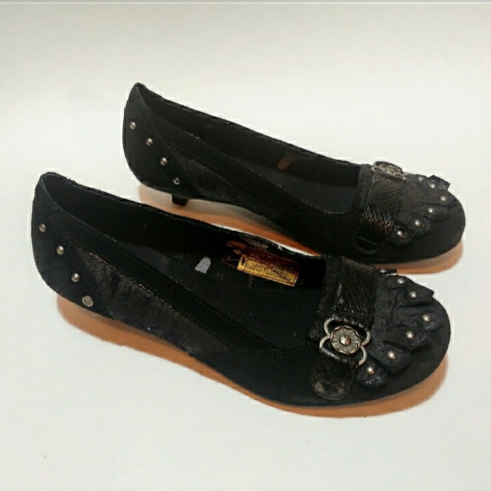 ISO London Underground Kitten Heels